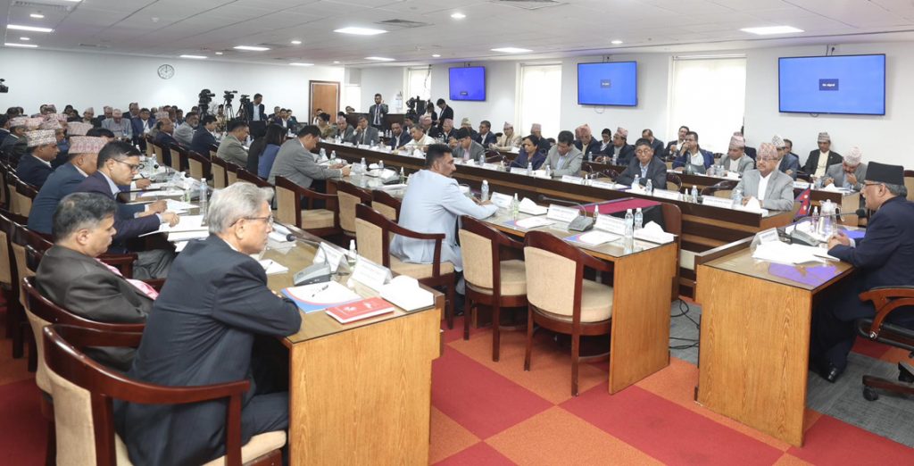 प्रधानमन्त्रीले मन्त्रीहरुसँग गरे कार्यसम्पादन सम्झौता