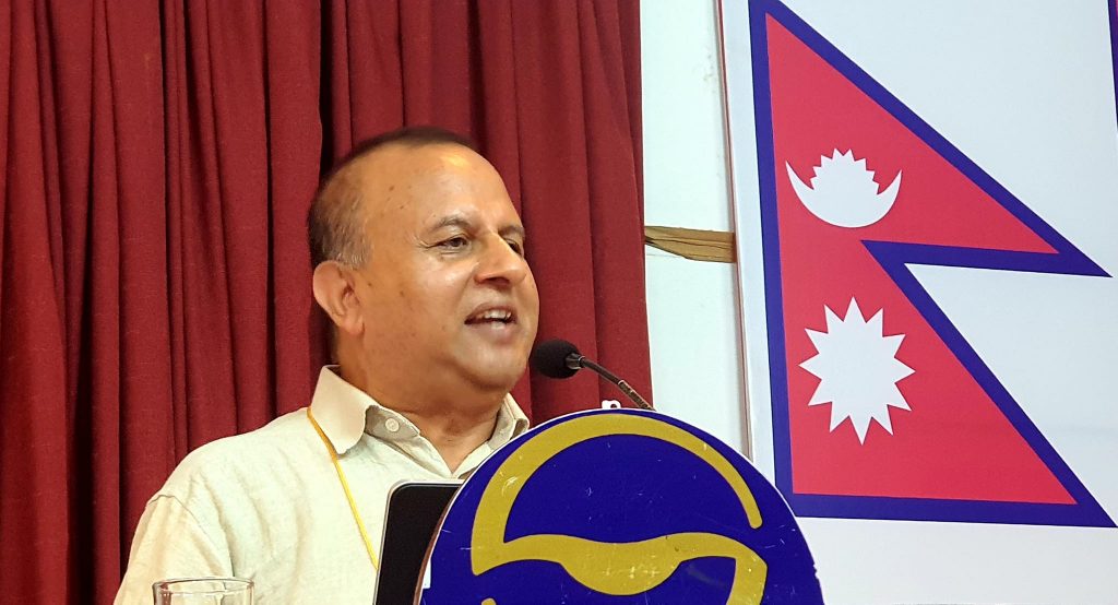 निःशुल्क बस चलाएर रास्वपाले सस्तो लोकप्रियता खोज्यो : एमाले महासचिव पोखरेल