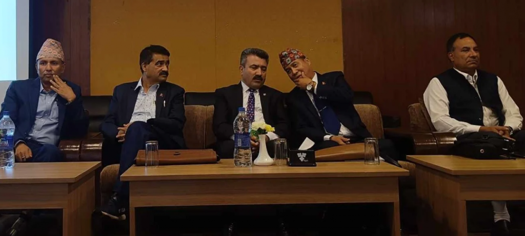 निजी विद्यालयहरूद्वारा साउन २८ गतेदेखि अनिश्चित कालीन विद्यालय बन्दको घोषणा