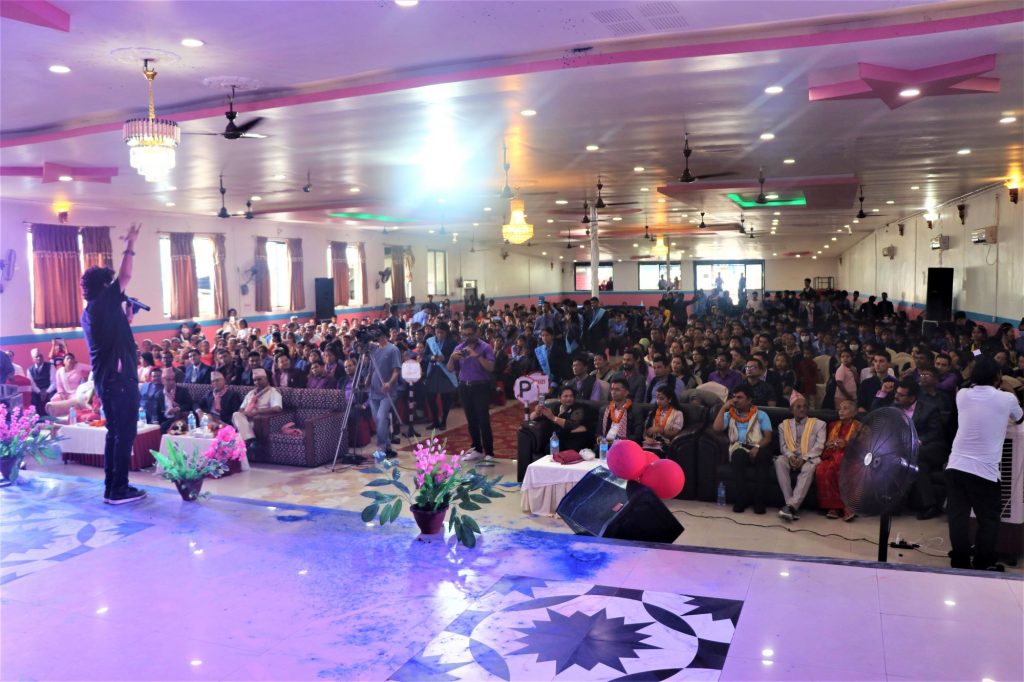 सृजना माविमा नवआगन्तुक विद्यार्थीलाई स्वागत