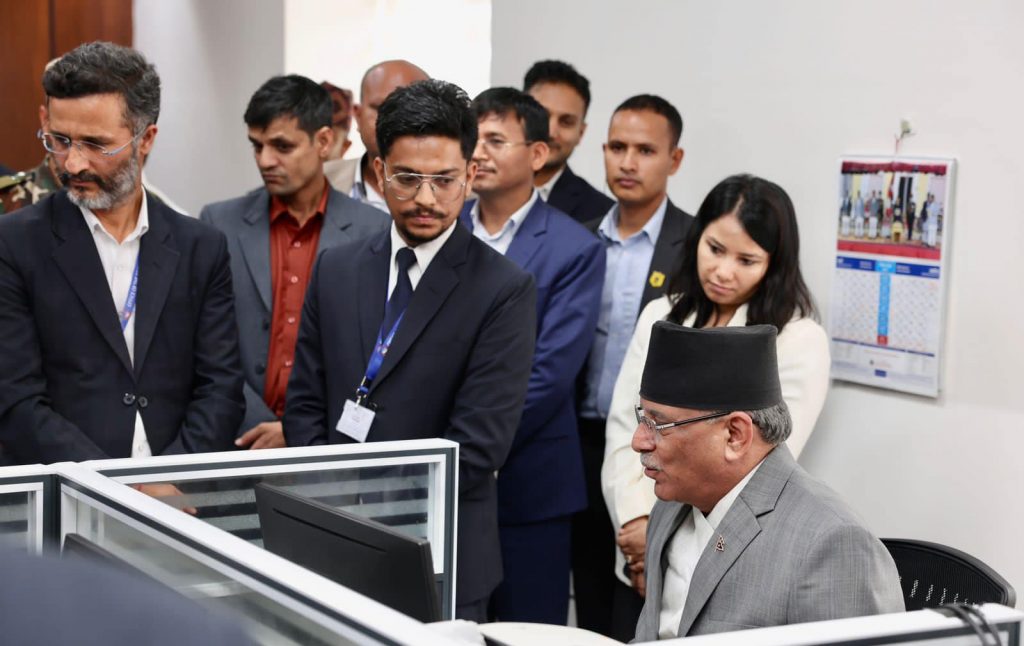 आजदेखि हेलो सरकार २४ सै घण्टा सञ्चालनमा, प्रधानमन्त्रीद्वारा उद्घाटन