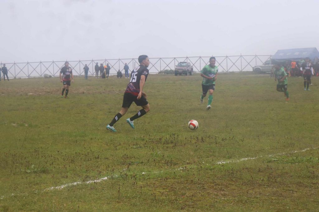 मनाङमा फुटबल प्रतियोगिता