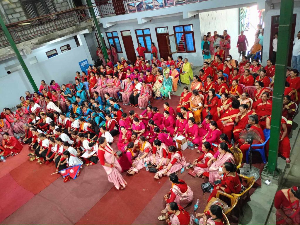 वडा स्तरीय तीज गीत प्रतियोगितामा परोपकार सर्वेश्वर नारी समूह प्रथम