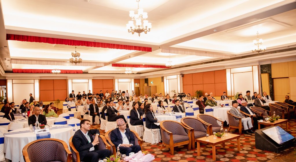 नेपालले छिमेकी मुलुक चीन र भारतबाट सहयोग लिन सक्छ : प्रो.कुरुडा