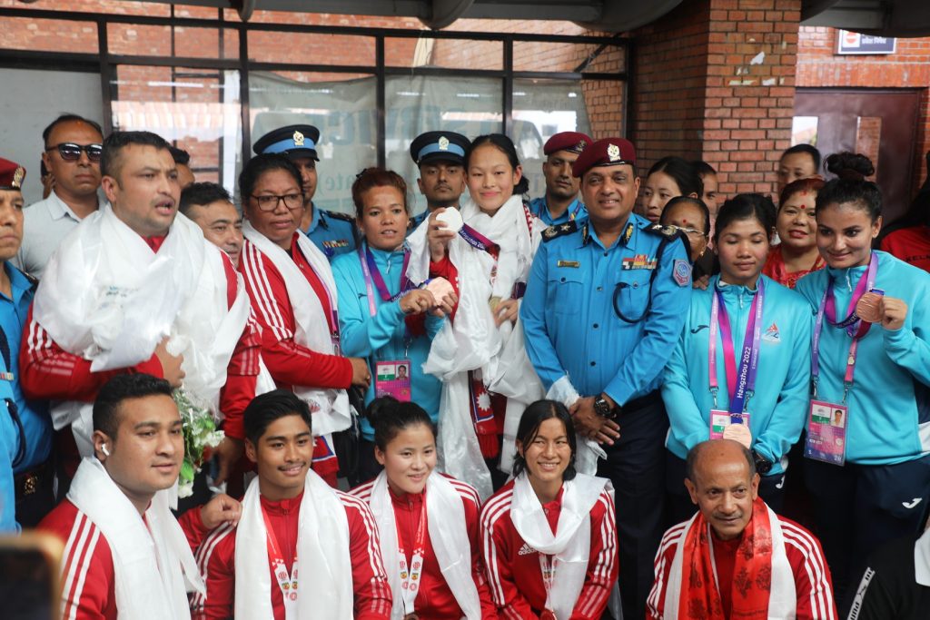 एशियाली खेलकुदमा पदक प्राप्त खेलाडीलाई भब्य स्वागत