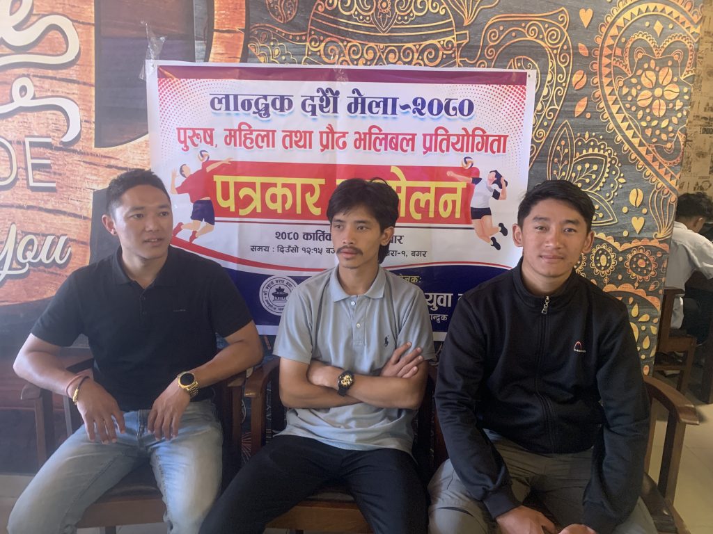 लान्द्रुकमा दसैं मेला हुँदै