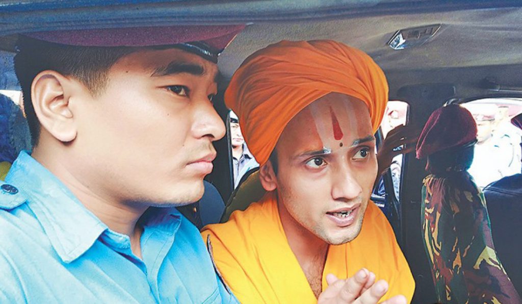दुर्गा प्रसाई नेतृत्वको प्रदर्शनमा प्रहरीद्धारा लाठ्ठीचार्ज, विवादस्पद धर्मगुरु आचार्य श्रीनिवास पक्राउ