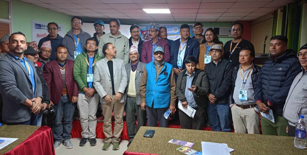 सुदूरपश्चिमबाट पोखरा जान चाहने पर्यटकलाई पहिला काठमाडौं पुग्नै पर्ने बाध्यता !