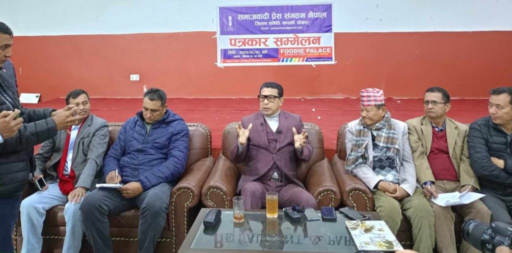 माधव नेपालले नै पार्टी छोड्नुभयो भने मैले पनि छोड्छु : सांसद गुरुङ