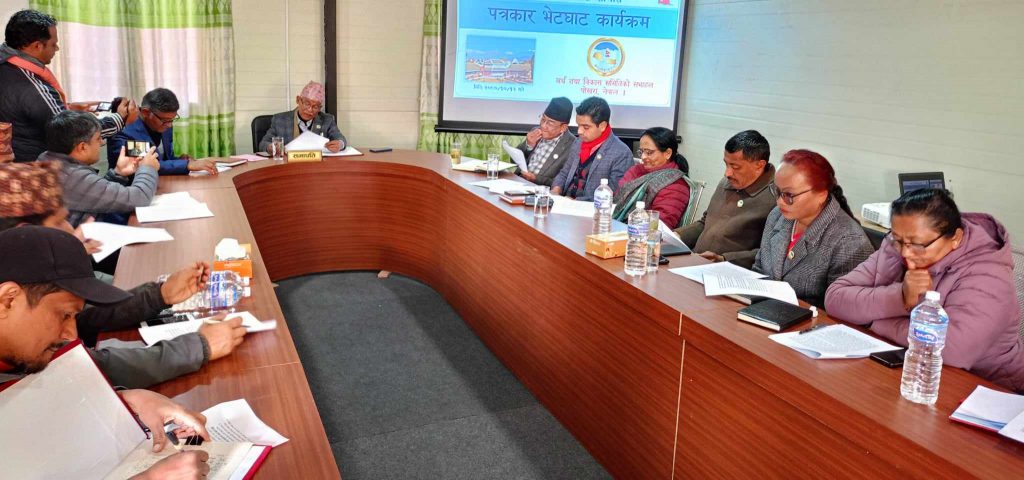 ‘यात्रुबाहक सवारीकाे भाडा समायाेजन गर्न नसक्नु सरकारकाे कमजोरी’