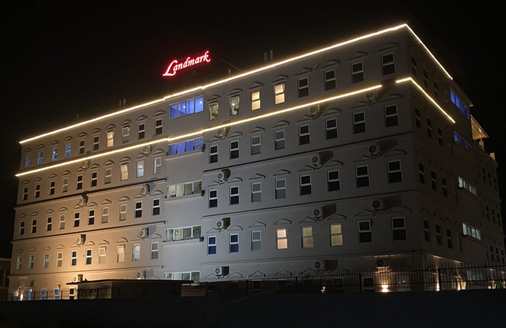 पोखरा, चितवन र काठमाडौं पछि भैरहवामा पनि खुल्यो होटल ल्याण्डमार्क