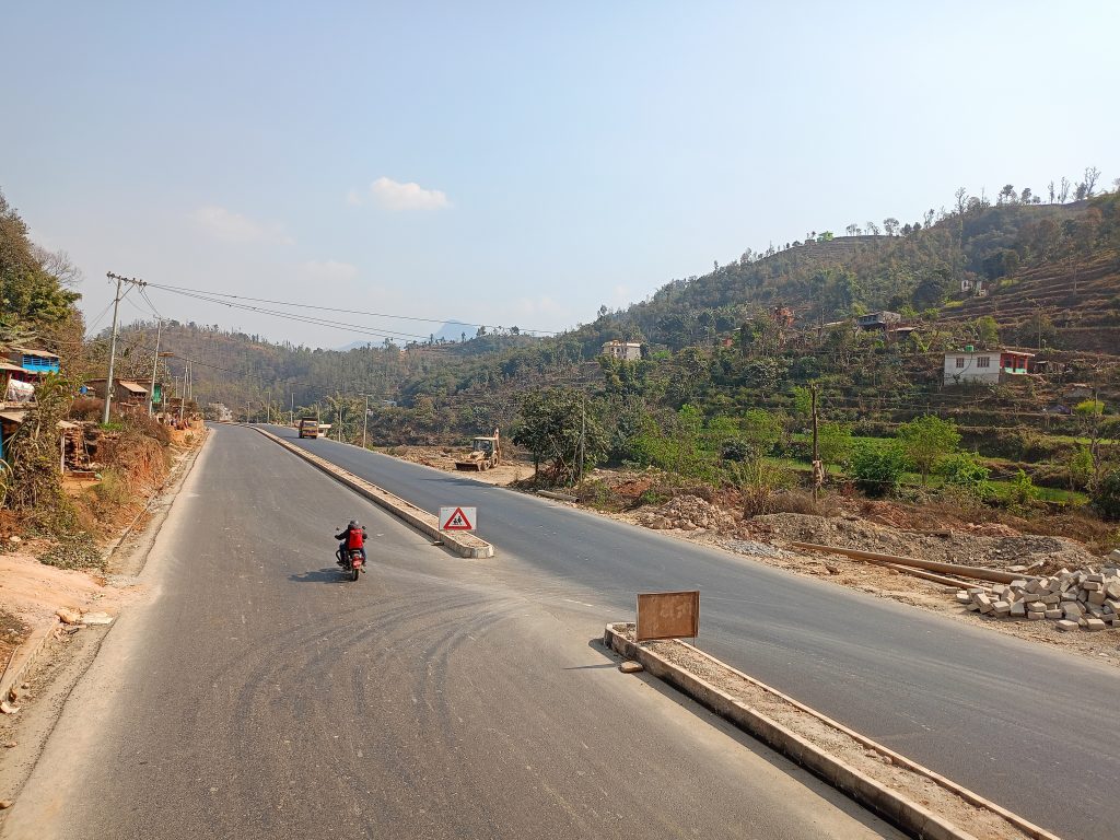  पूर्वी खण्डमा ५१ प्रतिशत र पश्चिम खण्डमा १७.५ प्रतिशत काम सकियो