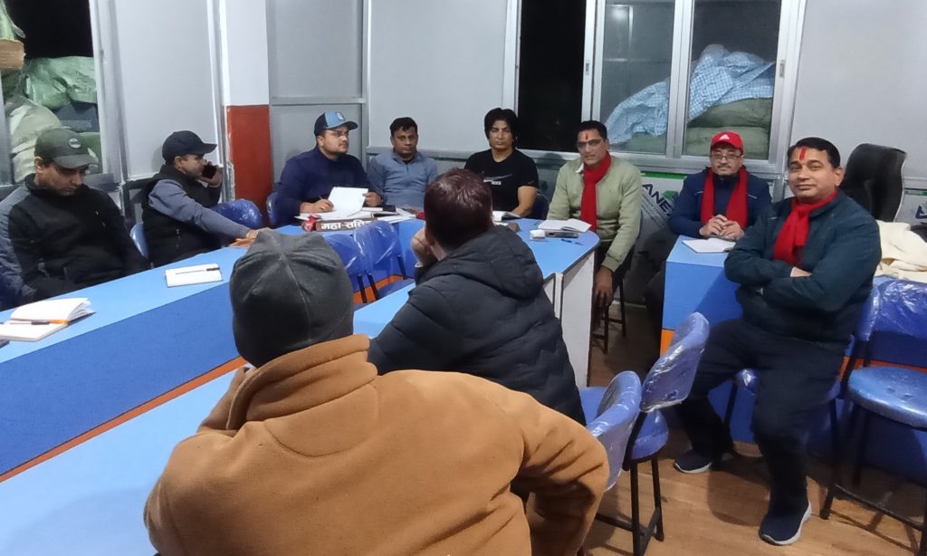 व्यापार प्रवद्धनमा जुट्दै पोखरा सर्वेश्वर मार्गका व्यवसायी , छिमेकी जिल्लाहरु जाने