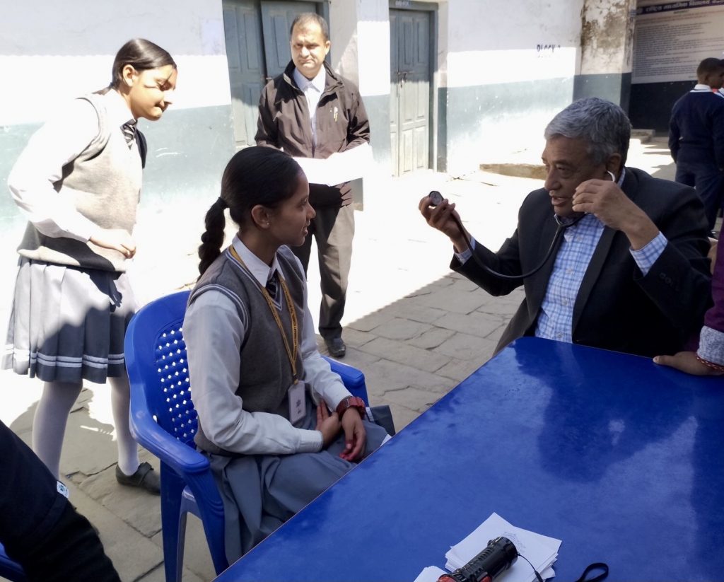 राष्ट्रिय माविको आयोजनामा भएको निःशुल्क स्वास्थ्य शिविरमा पहिलो दिन ३१० जनाको परीक्षण