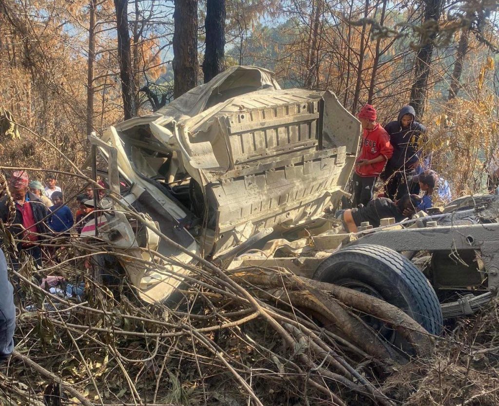 जिप दुर्घटनामा दुइजनाको ज्यान गुम्यो, १० जना घाइते