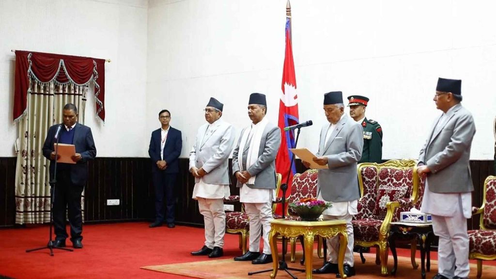 जसपाका मन्त्रीले लिए सपथ