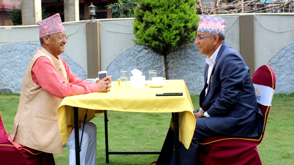 पोखरा पर्यटकीय राजधानी भएकामा प्रदेशप्रमुख भट्टले मेयर आचार्यलाई दिए बधाई