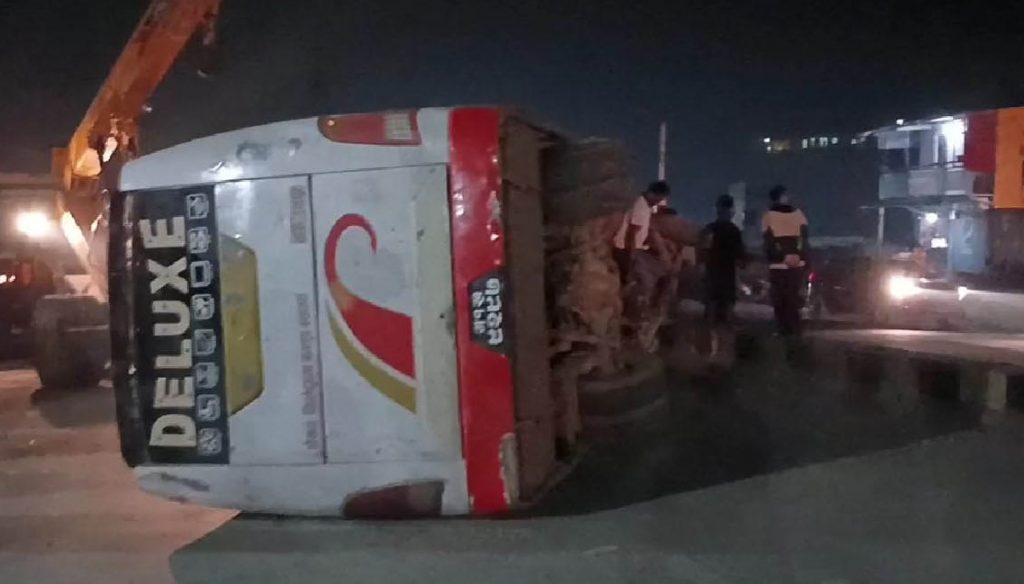 हेमजामा बस दुर्घटना, १९ यात्रु घाइते