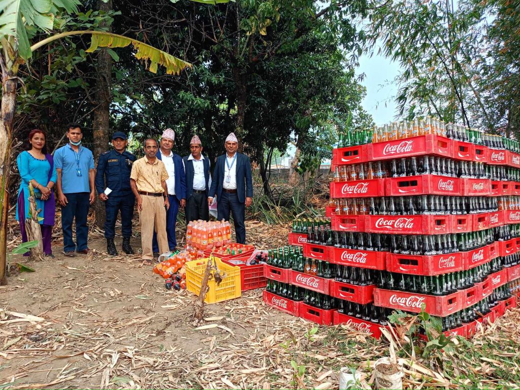 पोखरामा बोटलर्सको उपभोग्य मिति नाघेका एक लाख ३० हजार मूल्यका पेय पदार्थ नष्ट (भिडियो )