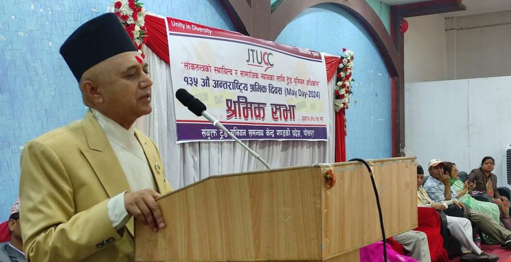 श्रमको सम्मान नगर्नेहरू असभ्य नागरिक हुन् : मुख्यमन्त्री अधिकारी