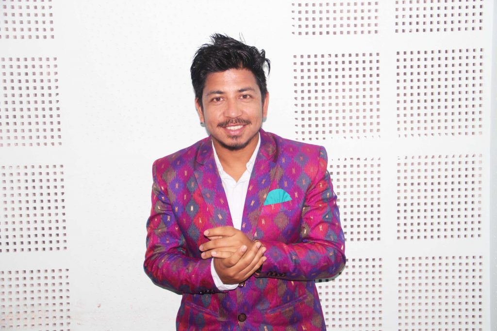 शुक्रबार पोखरा शभागृहमा प्रकाश सपुतको प्रस्तुती रहने प्रवेश निशुल्क