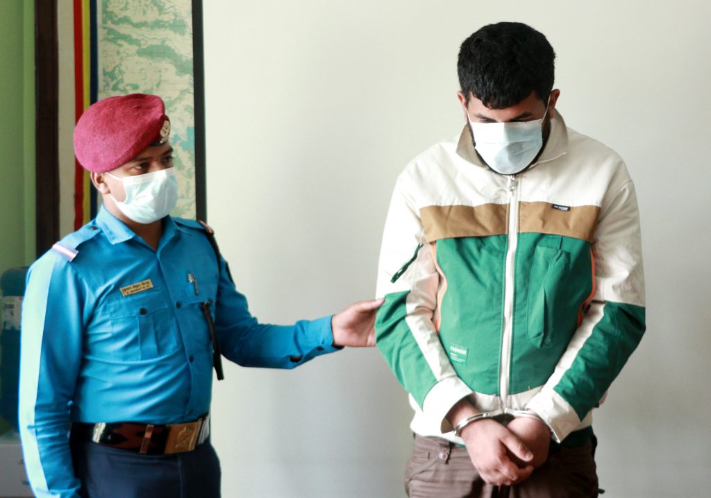 मुख्यमन्त्रीको ‘पिए हुँ’ भनी ठगी गर्ने सुवेदी पक्राउ