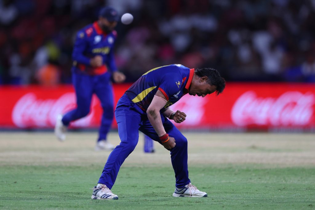 बंगलादेश द्वारा नेपाल सामु १०७ रनको सामान्य लक्ष्य प्रस्तुत