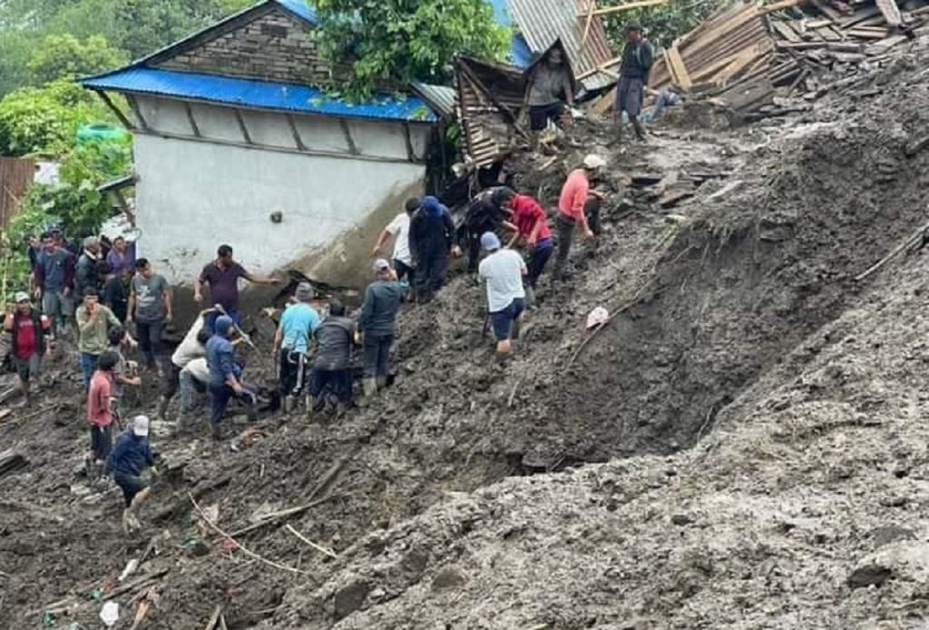 लमजुङ पहिरो अपडेट : बेपत्ता ३ जना मृत भेटिए