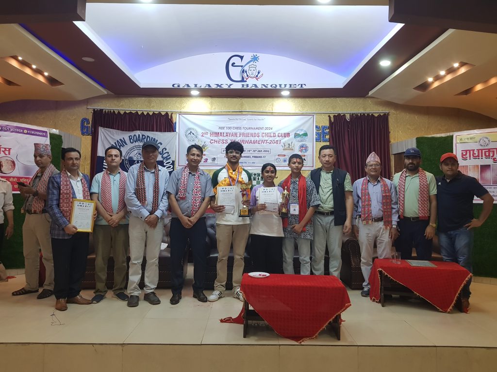 यु–२० बुद्धिचाल प्रतियोगिताको उपाधि इश्वरलाई