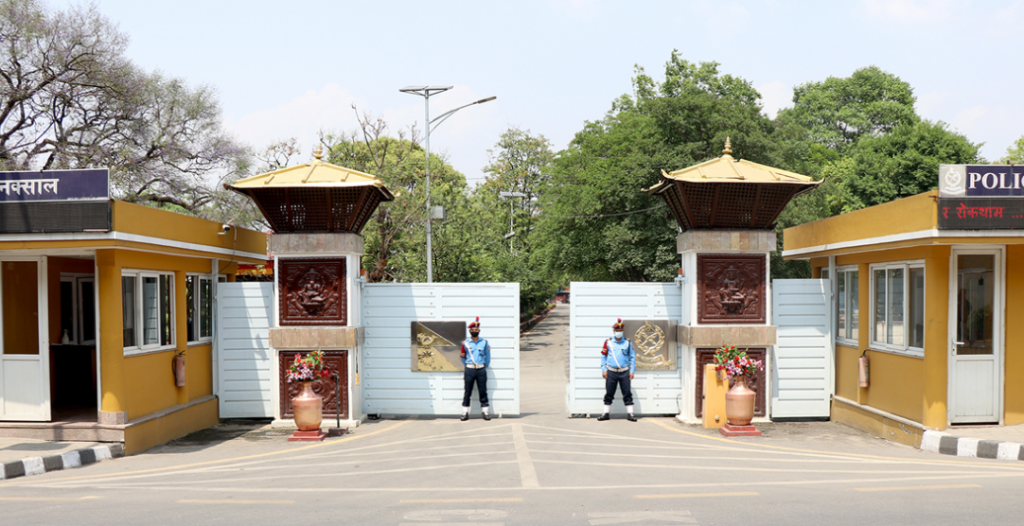 प्रहरीका ९ जना डीएसपीको काज सरुवा, वडा प्रहरी कार्यालय बैदाममा सन्तोष निरौला