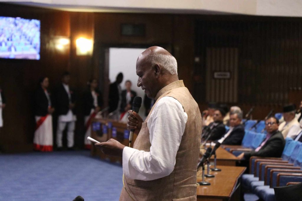 प्रधानमन्त्रीले विश्वासको मत नपाएर धारा ७६ को ३ अनुसार सरकार बन्छ : सांसद यादव