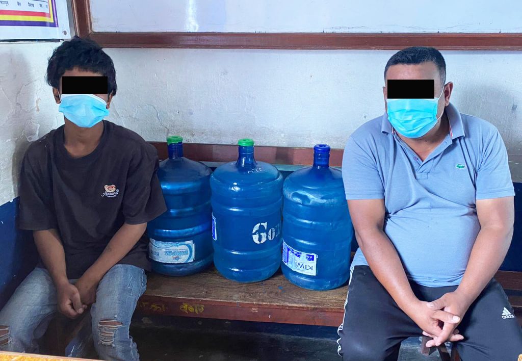 ट्रकको डिजेल चोर्ने २ पक्राउ