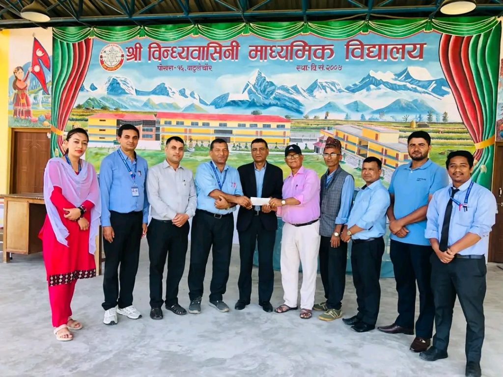 पुरस्कार पाएको रकम विद्यालयलाई