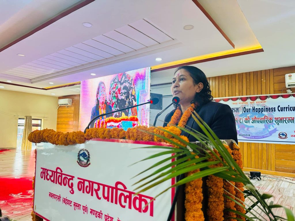 अबको शिक्षा कस्तो बनाउने भन्ने बहस हुन जरुरी : मन्त्री भट्टराई