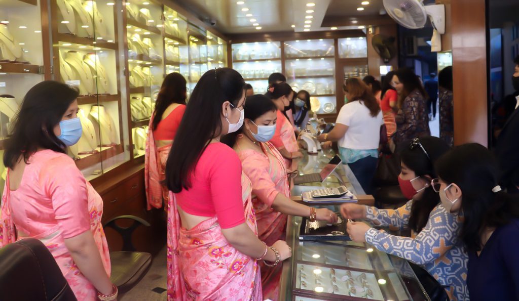 पोखरामा डायमण्ड मेला हुदैं