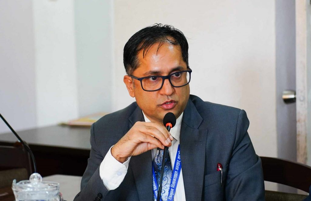 हल्लाका पछि लागेर सेयरमा लगानी नर्गन बोर्ड अध्यक्ष बरालको सुझाव