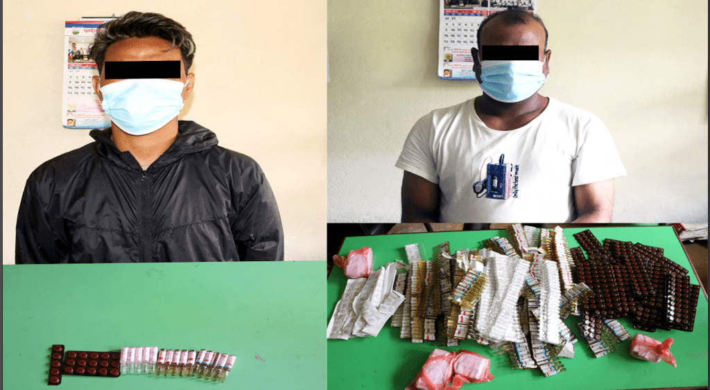 लागू औषध सहित दुुई पक्राउ