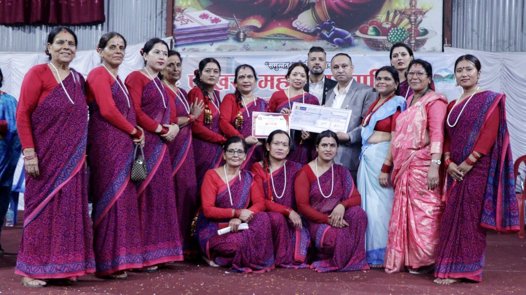 पोखरा–४ ले आयोजना गरेको तीज गीत प्रतियोगितामा आदर्श महिला समूह प्रथम