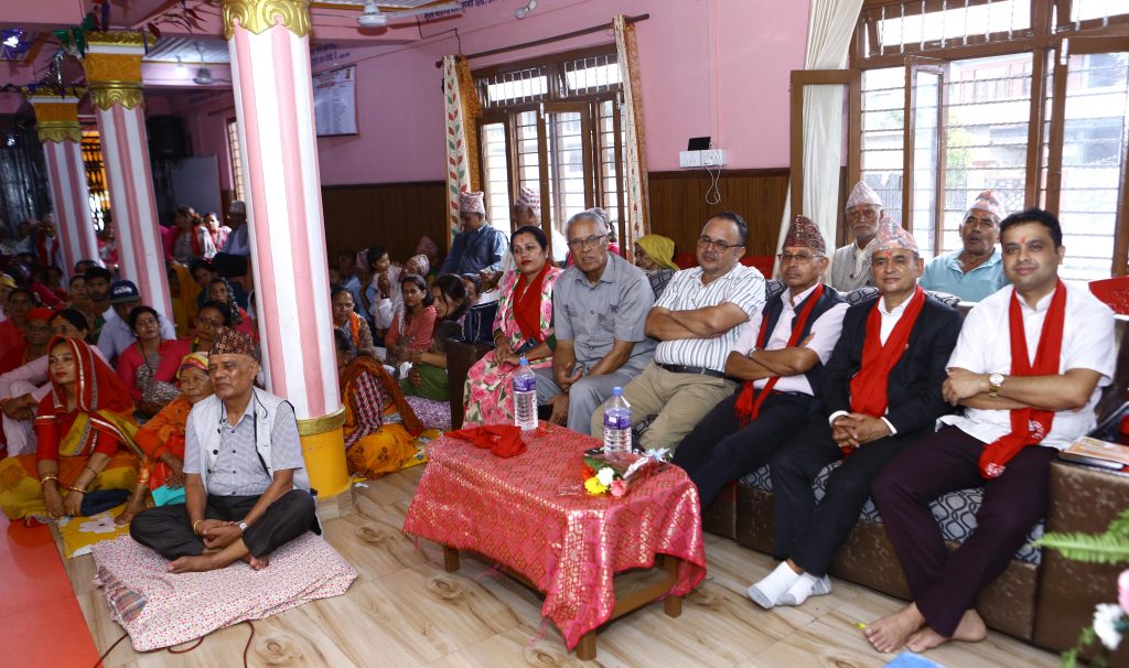 श्रीमदवीतक चर्चामा विशिष्ट ब्याक्तिको उपस्थिती संगै भक्तजनको भीड