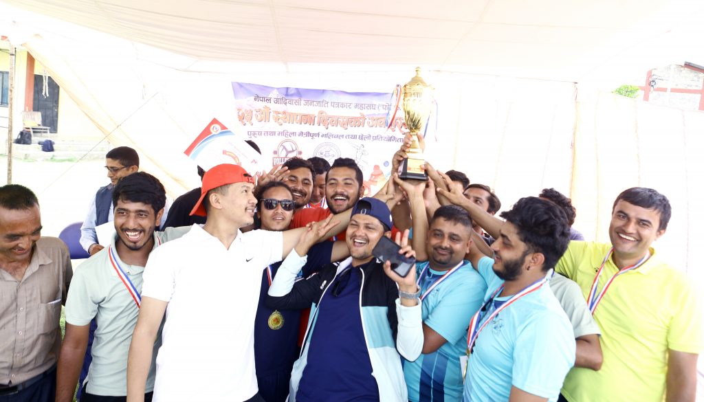 फोनिज रजत वर्षमा भलिबल र छेलो प्रतियोगिता