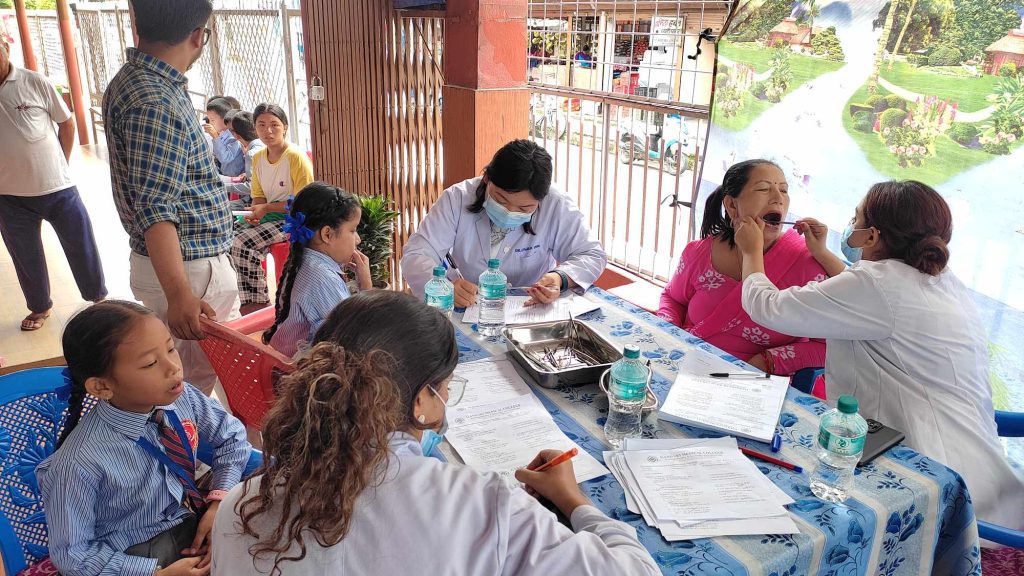 श्रीकृष्ण मन्दिर रामबजारमा निःशुल्क दन्त शिविर सम्पन्न