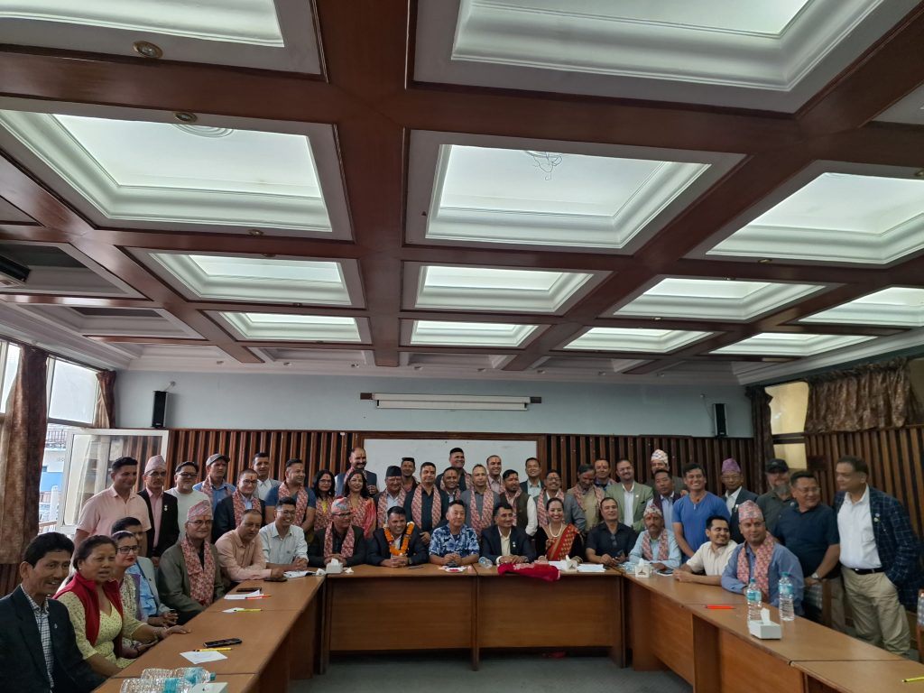 पोउवा संघले दियो पोखरा चेम्बरका नवनिर्वाचित नेतृत्वलाई बधाई