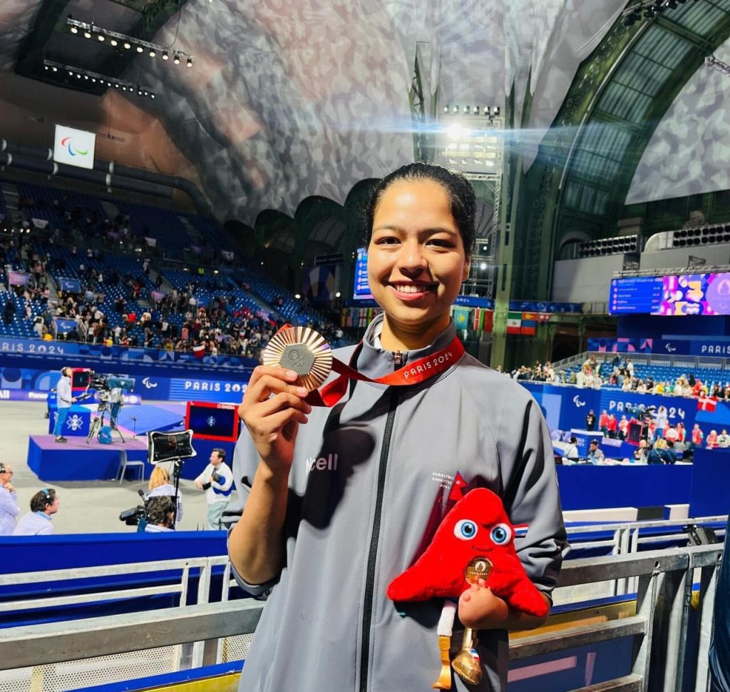 गण्डकी प्रदेश तेक्वान्दो संघले पलेशा र प्रशिक्षक कविराजलाई सम्मान गर्दै