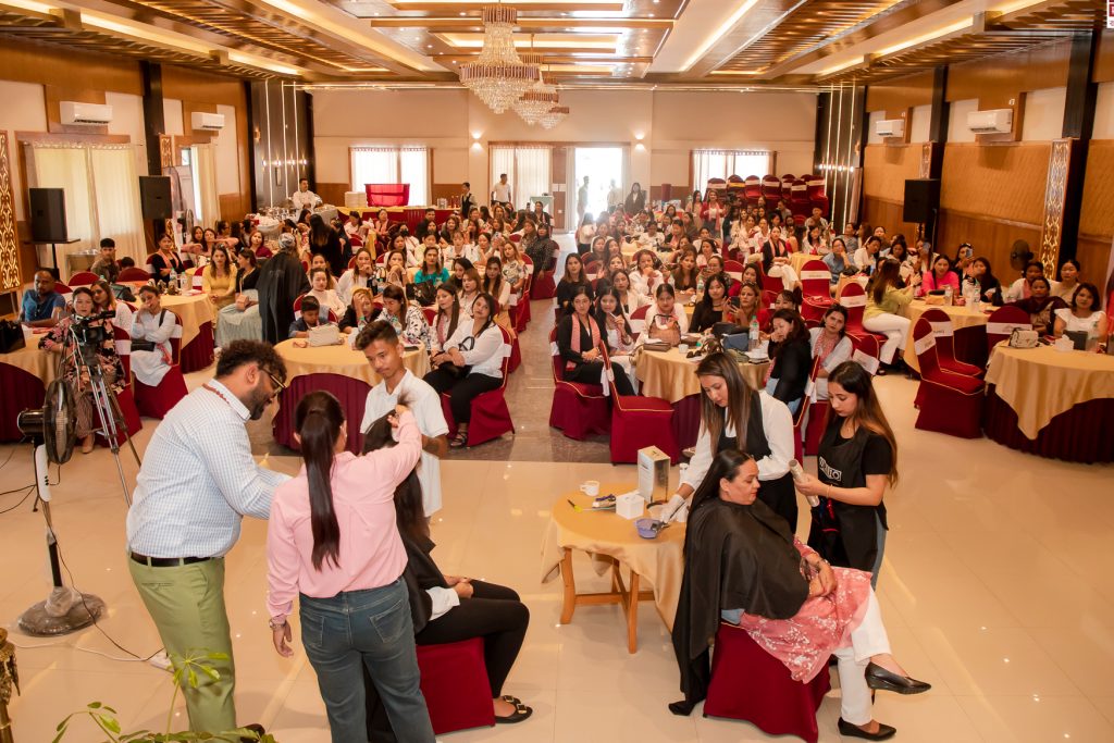 पोखरामा वेलटेन प्रोफेशनलको हेयर केयर वर्कसप