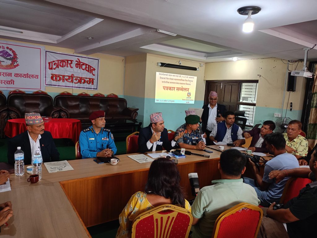 व्यवसायी र सरकारको सहकार्य :  टीकाको दिन पोखरामा नि:शुल्क बस सेवा