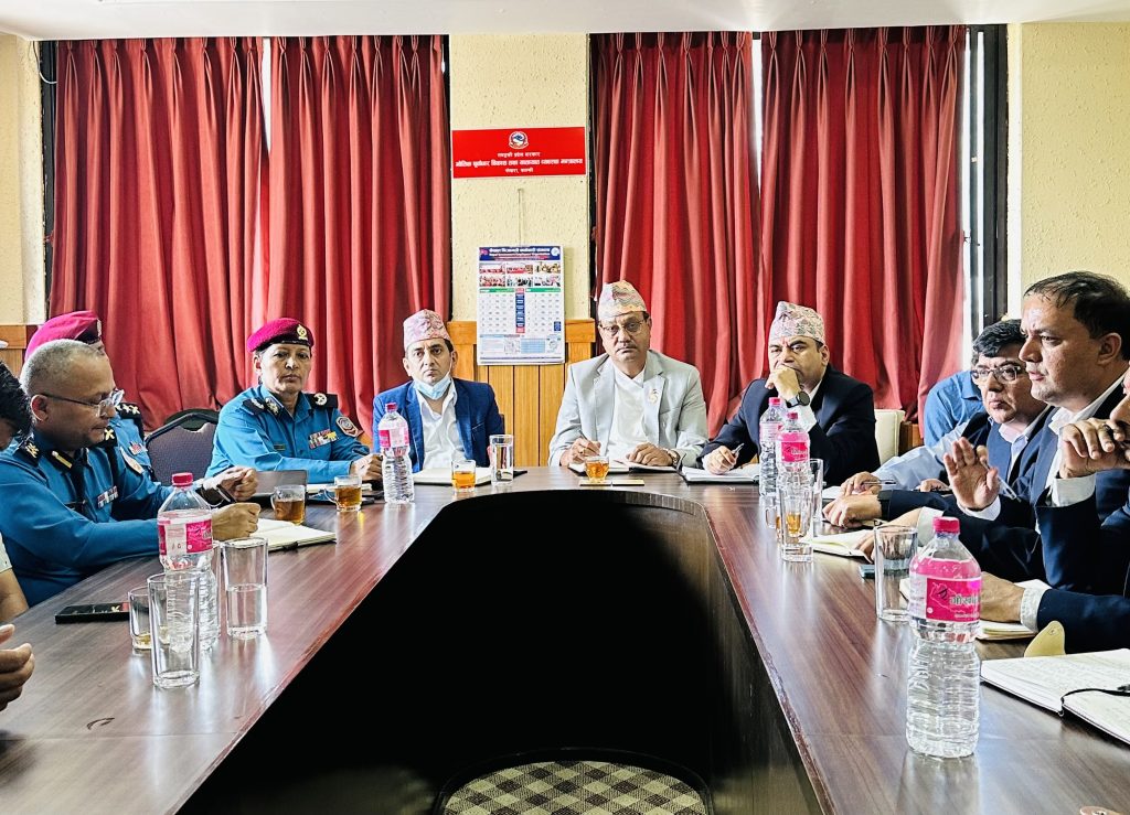 गण्डकीमा चाडपर्वमा भाडा नबढाउन यातायात व्यवसायी सहमत