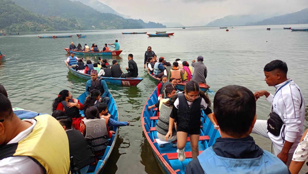 दसैं लगत्तै पर्यटक आगमनले उत्साहित पोखराका व्यवसायी