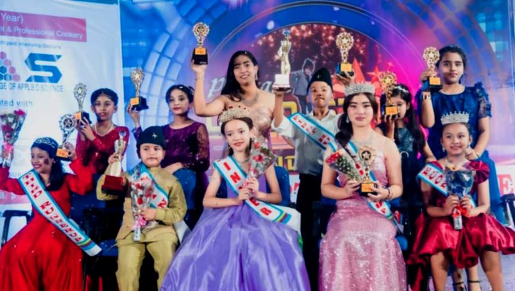 पोखरा चाइल्ड स्टारको उपाधि कृष्मा र आश्रयलाई