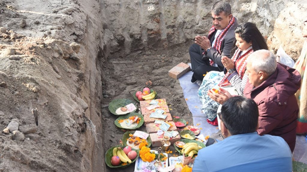 काठमाडौं महानगरद्धारा सानो गौचरनमा रङ्गशाला पुन: निर्माण सुरु