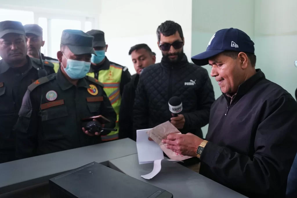 एमालेद्धारा महानगरको जरिवाना पत्र लिन अस्वीकार